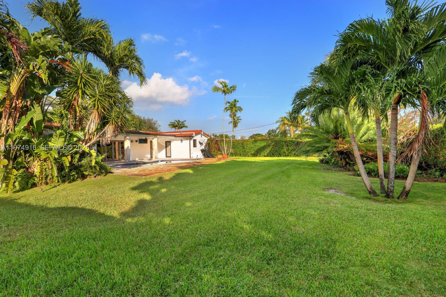 8520 Southwest 103rd Street Miami, FL 33156 - Photo 29 of 34