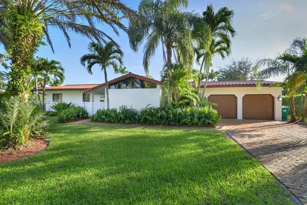 $6,500 | 8520 Southwest 103rd Street, Miami, FL 33156