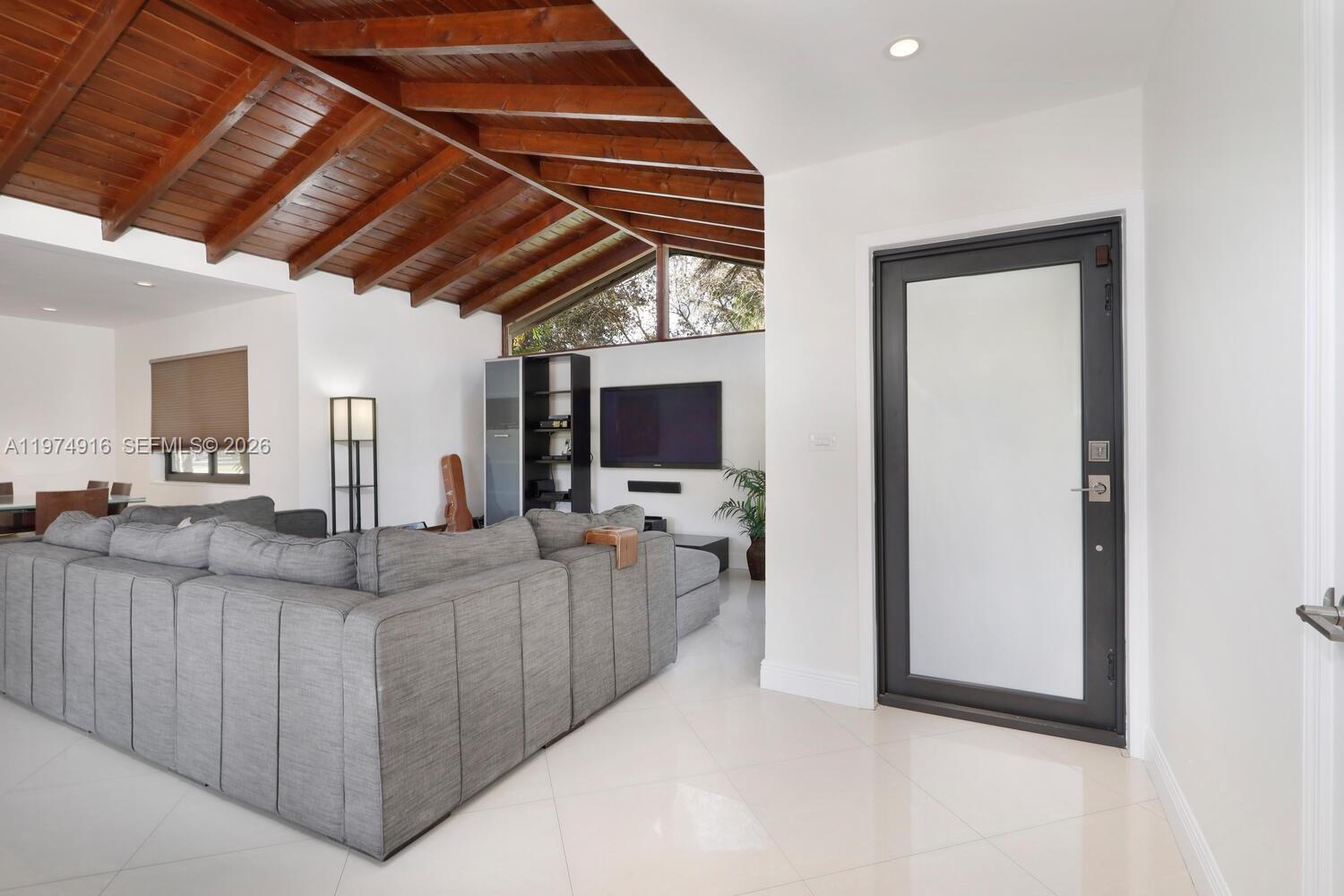 8520 Southwest 103rd Street Miami, FL 33156 - Photo 4 of 34