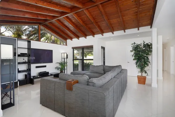 $6,500 | 8520 Southwest 103rd Street, Miami, FL 33156