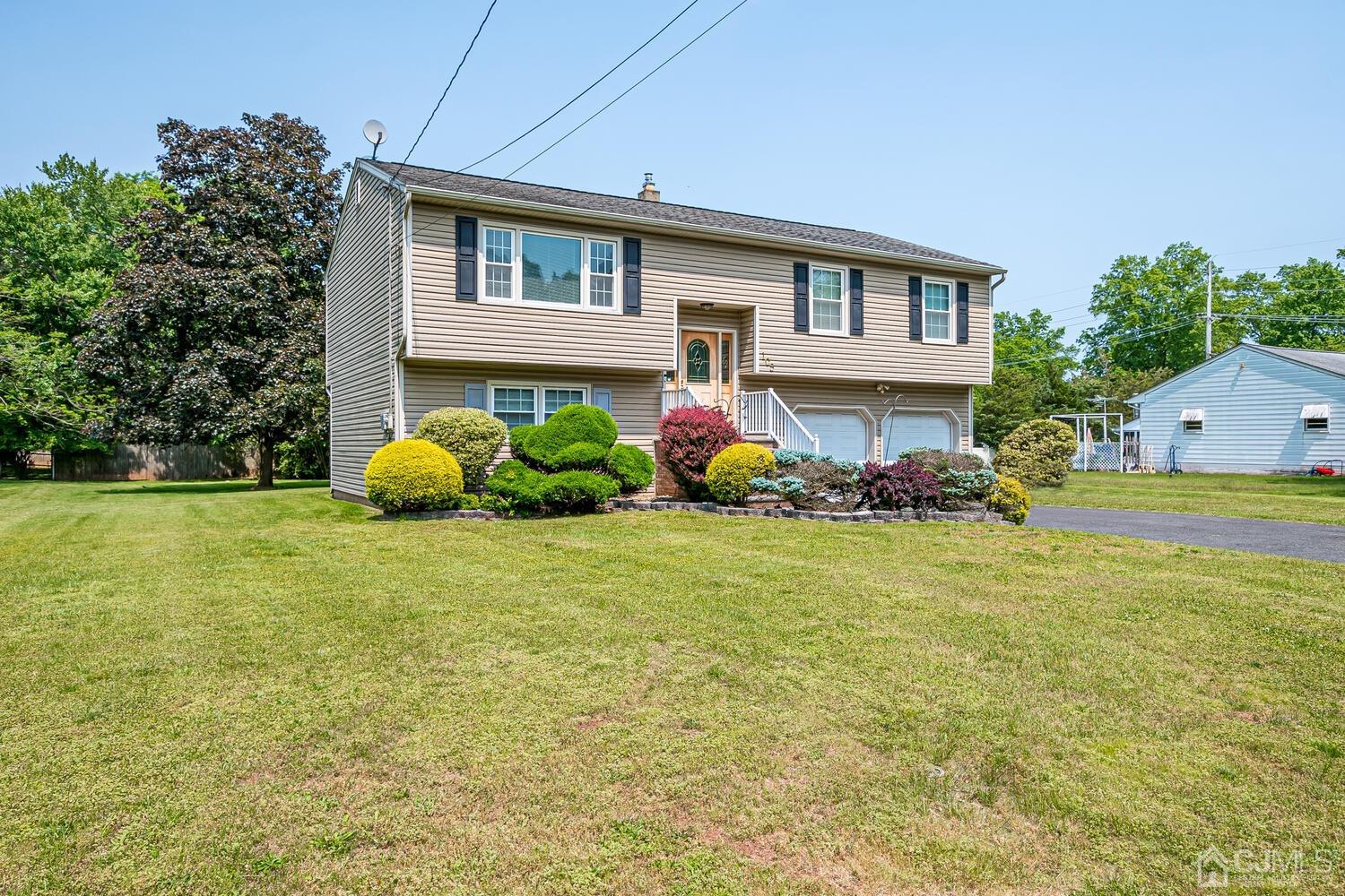 105 Hancock Road Piscataway, NJ 08854 - Photo 4 of 43 Gallery Image 4