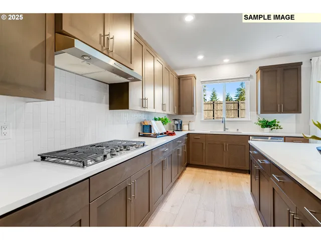 $799,900 | 16913 Northeast 38th Avenue, Vancouver, WA 98686