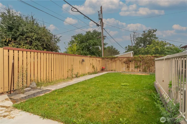 $323,804 | 147 Ivy Street Southeast, Ephrata, WA 98823