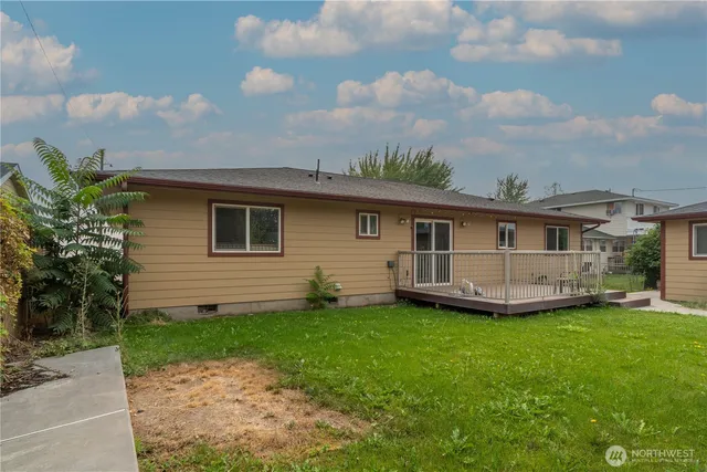 $323,804 | 147 Ivy Street Southeast, Ephrata, WA 98823