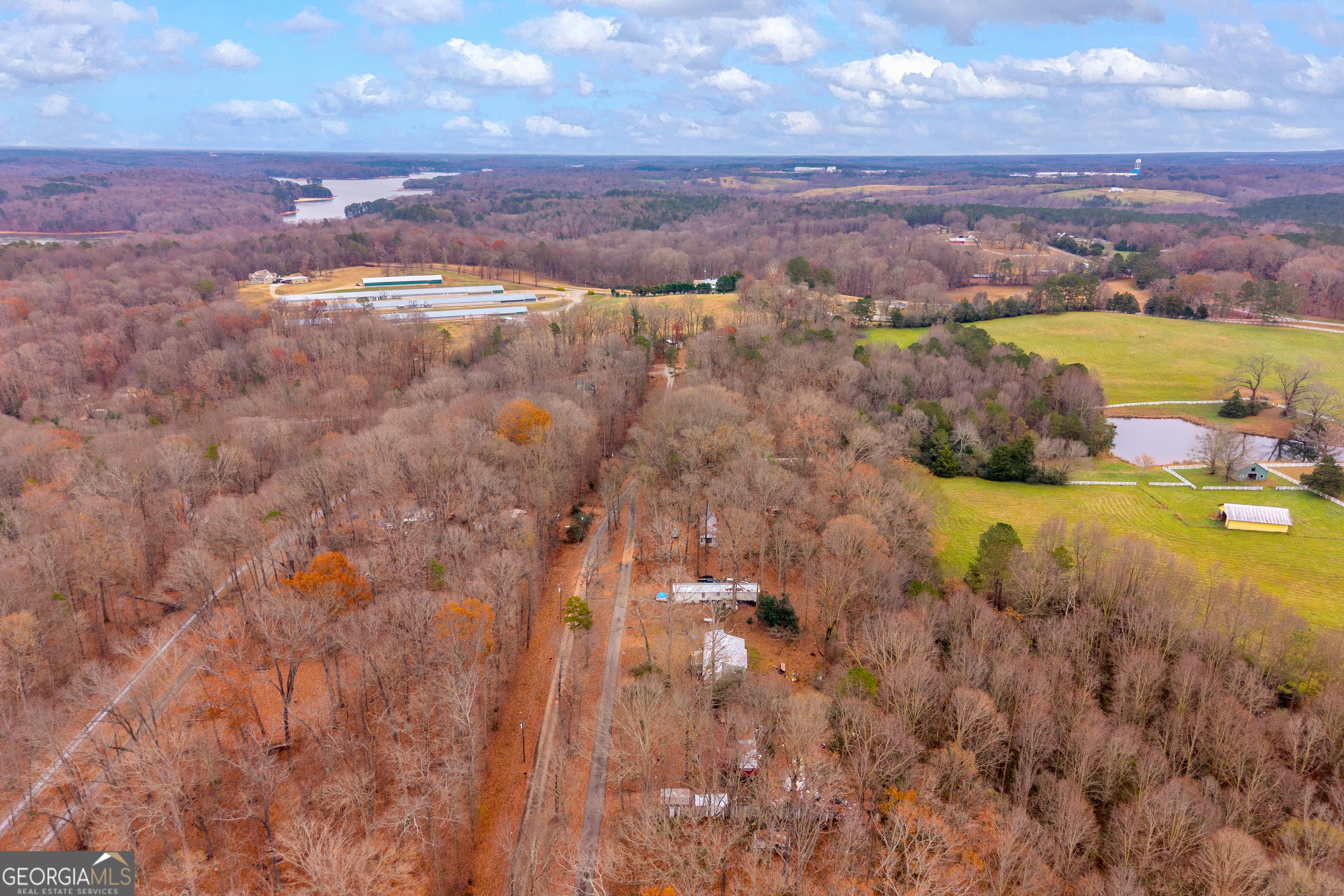 388 Ridgeview Drive Lavonia, GA 30553 - Photo 6 of 10