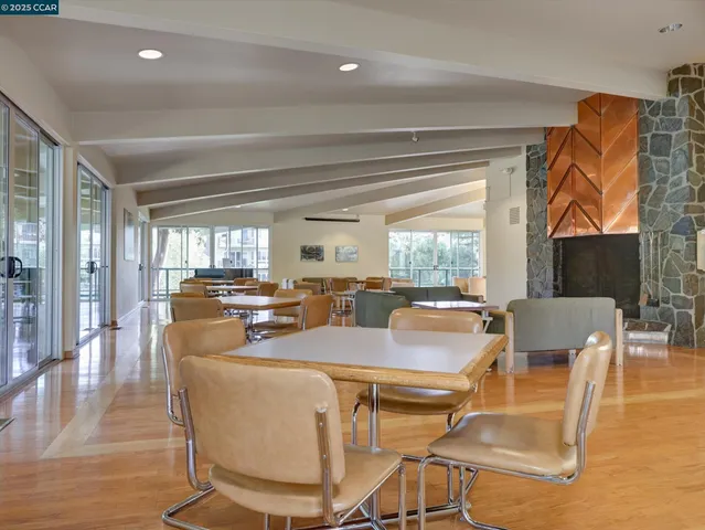 $585,000 | 820 North Delaware Street, Unit 215, San Mateo, CA 94401