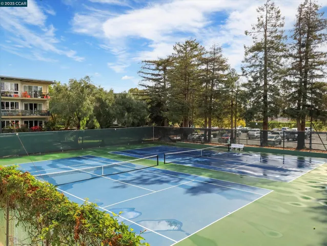 $585,000 | 820 North Delaware Street, Unit 215, San Mateo, CA 94401