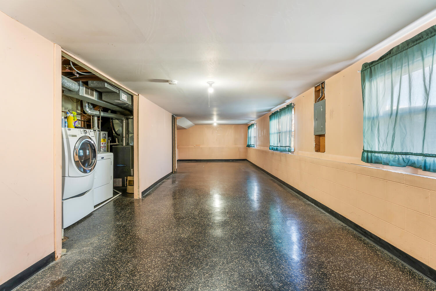 3519 45th Street Highland, IN 46322 - Photo 20 of 31 1500x1000