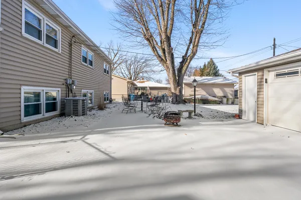$268,700 | 3519 45th Street, Highland, IN 46322