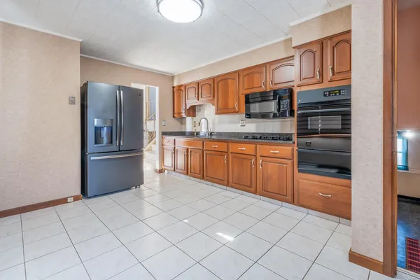 $268,700 | 3519 45th Street, Highland, IN 46322