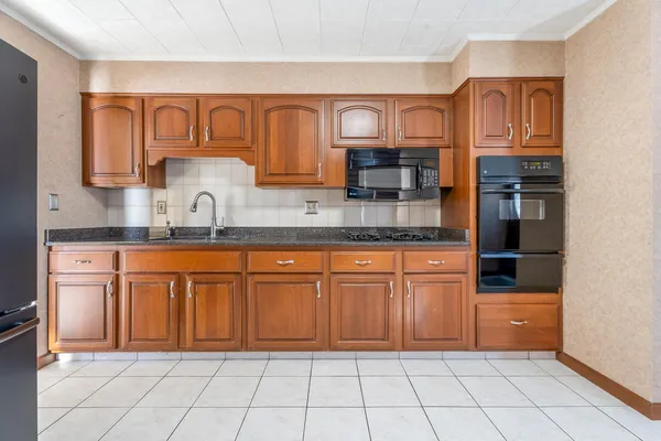 $268,700 | 3519 45th Street, Highland, IN 46322