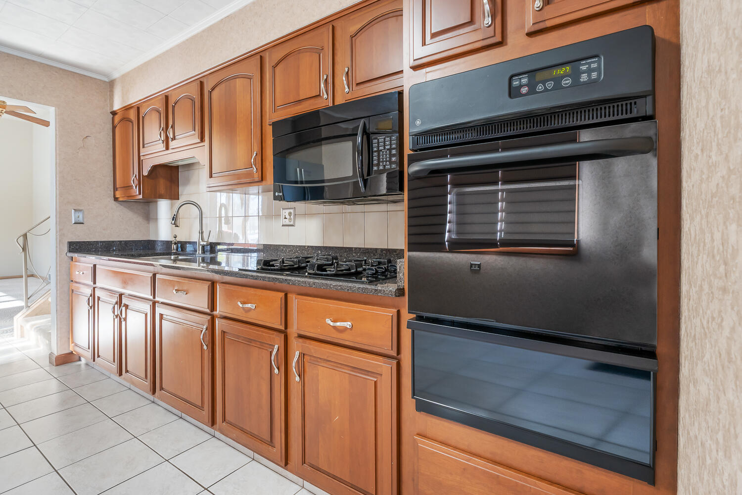 3519 45th Street Highland, IN 46322 - Photo 5 of 31 1500x1000