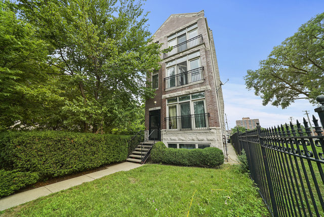 4541 South Evans Avenue, Unit 2 Chicago, IL 60653 - Photo 2 of 33