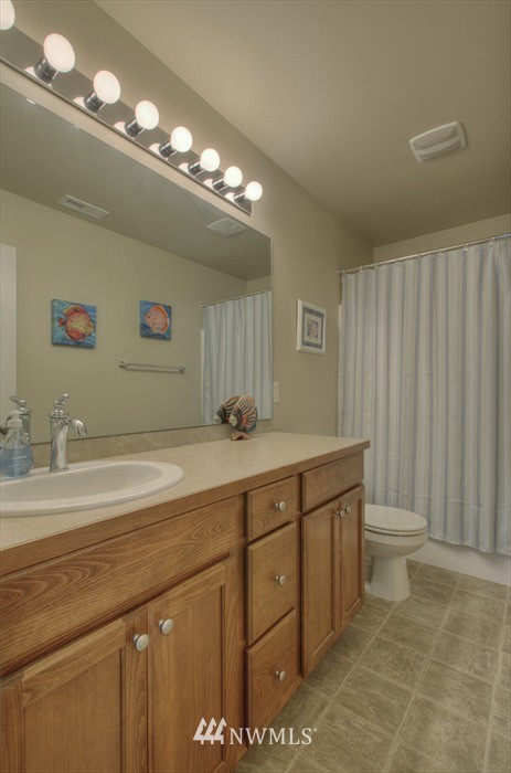 5225 Northeast 6th Street Renton, WA 98059 - Photo 13 of 19