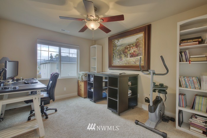 5225 Northeast 6th Street Renton, WA 98059 - Photo 16 of 19