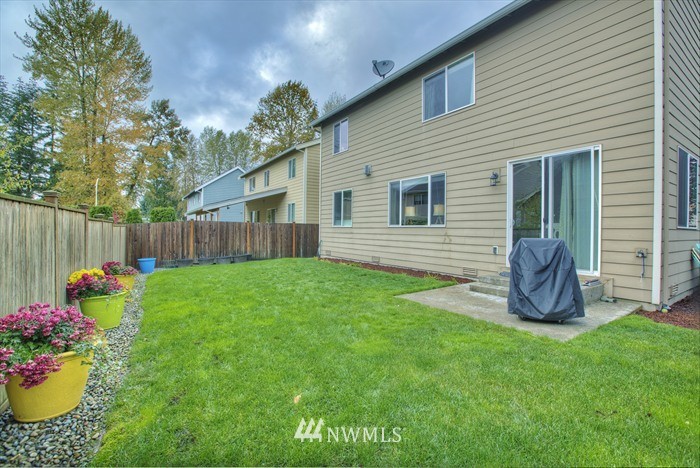 5225 Northeast 6th Street Renton, WA 98059 - Photo 17 of 19