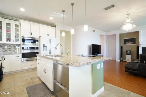 $1,780,000 | 11071 North Tamberly Lane, Los Angeles, CA 91042