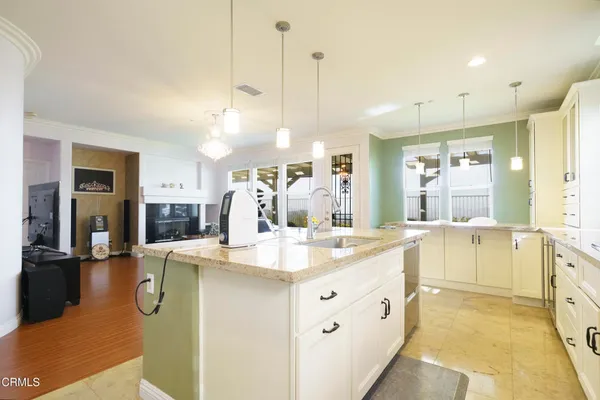 $1,780,000 | 11071 North Tamberly Lane, Los Angeles, CA 91042