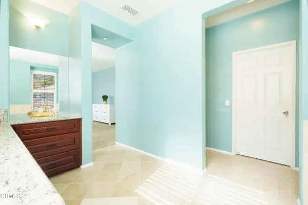 $1,780,000 | 11071 North Tamberly Lane, Los Angeles, CA 91042