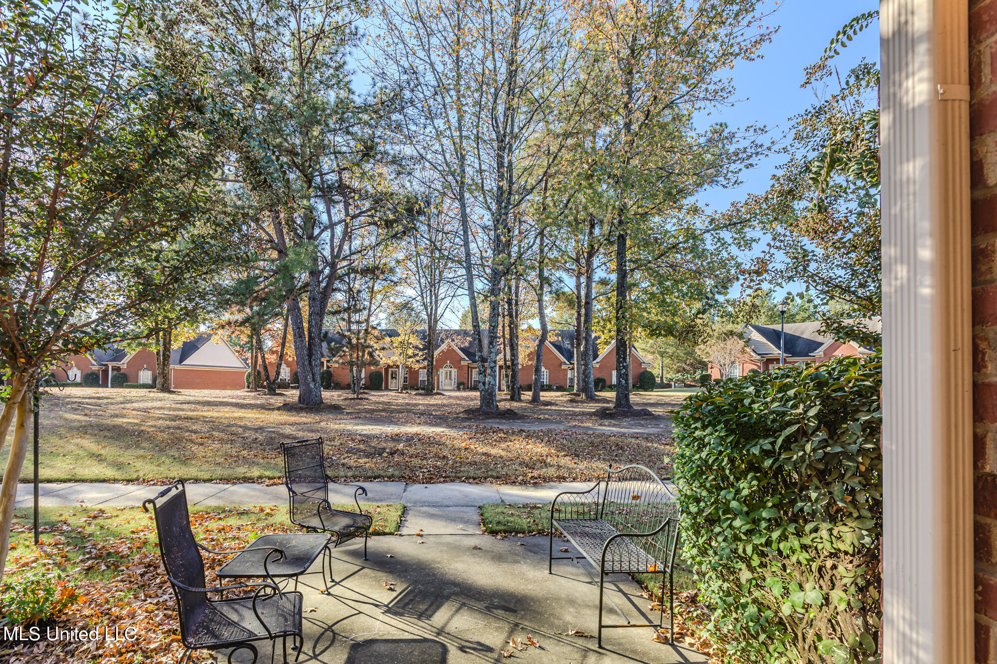 849 Cardinal Lane Hernando, MS 38632 - Photo 4 of 19 jlance-849 Cardinal Lane-S-239364sj_04