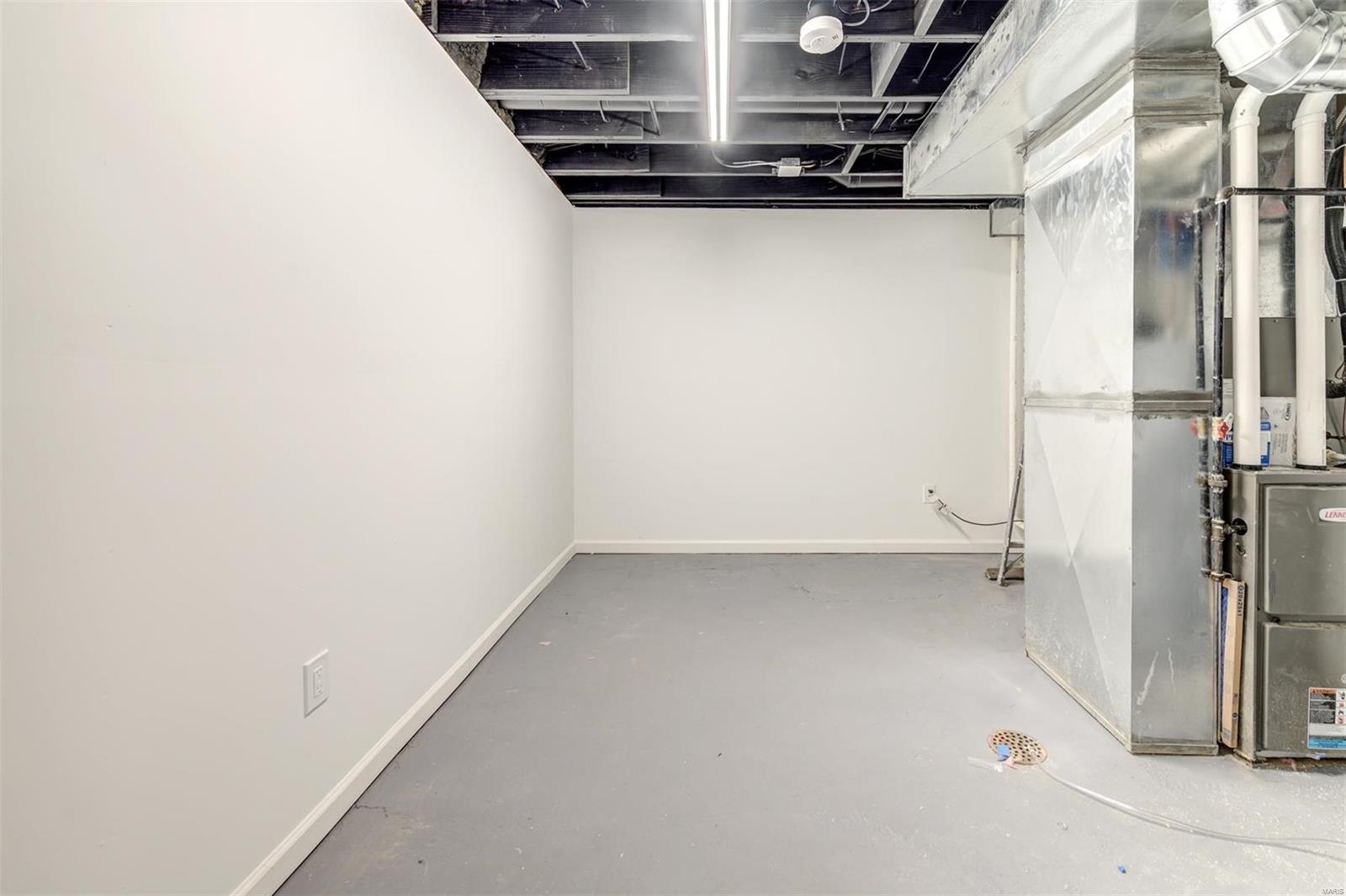 834 North Spoede Road St. Louis, MO 63141 - Photo 64 of 86 Gallery Image 64