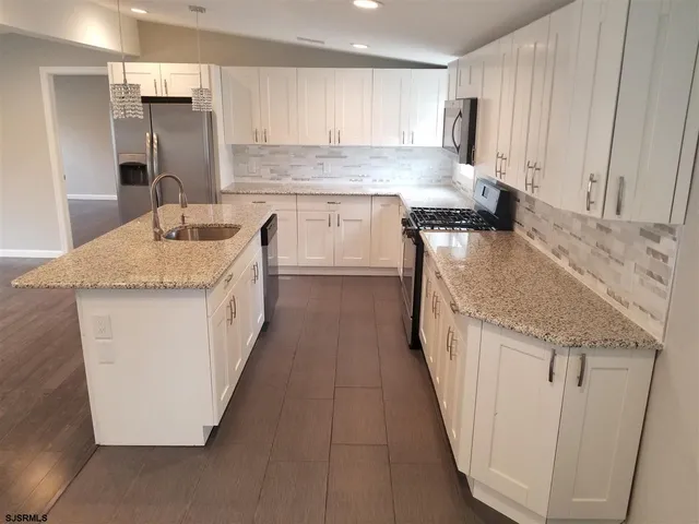 $2,695 | 313 Zion Road, Egg Harbor Township, NJ 08234