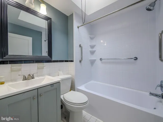 $254,900 | 234 Hampden Road, Upper Darby, PA 19082