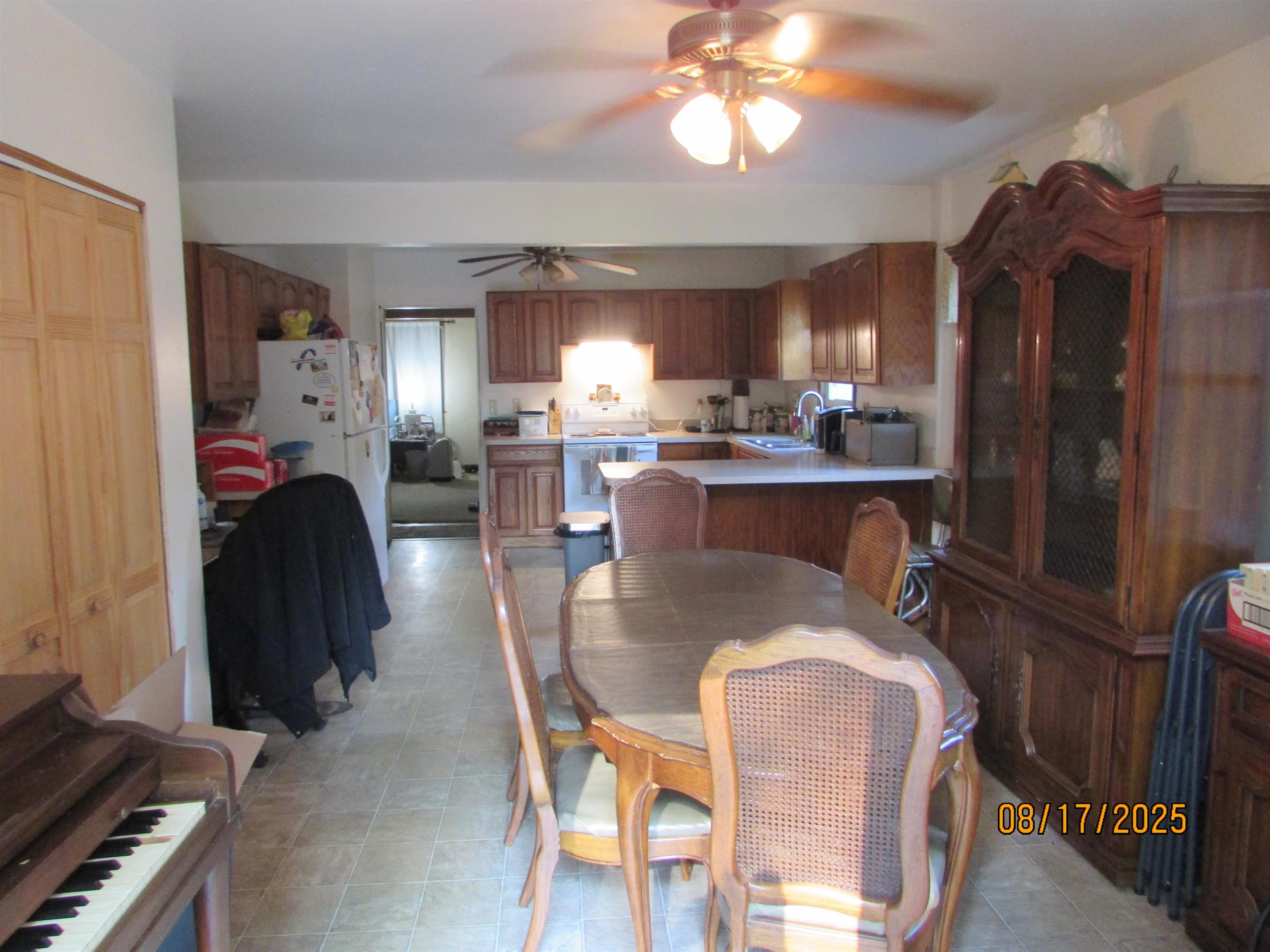 2320 Covert Road Burton, MI 48509 - Photo 26 of 26 50185513-76ba8f1c-94cb-4904-9fe3-c76cccb92531.JPG