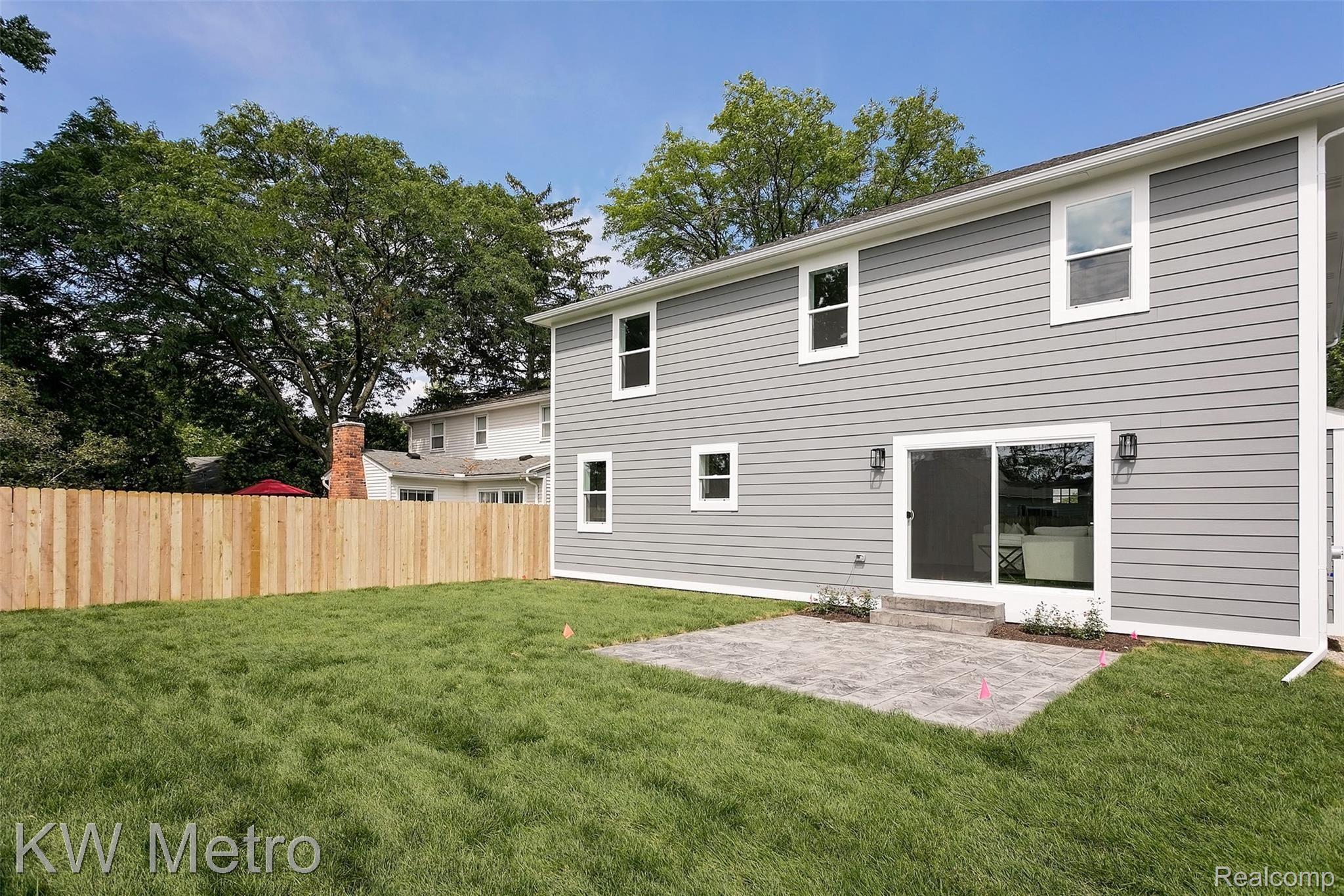 4107 Highfield Road Royal Oak, MI 48073 - Photo 42 of 43 Highfield-41.jpg