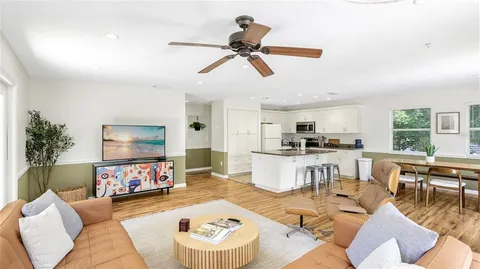 $474,950 | 4530 Murdock Avenue, Sarasota, FL 34231