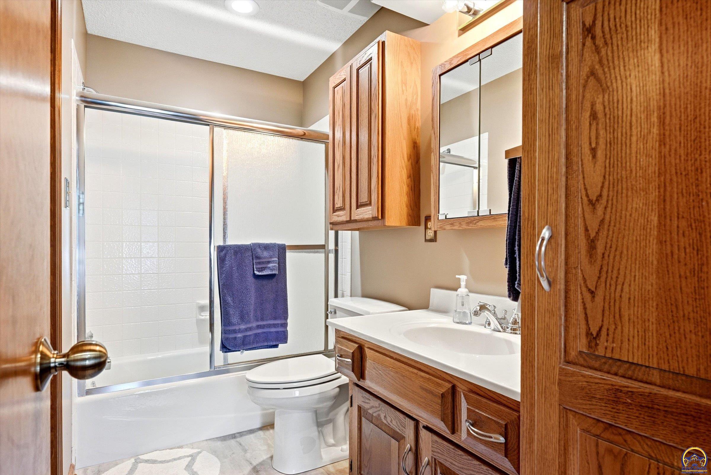 5641 Southwest Hawick Lane Topeka, KS 66614 - Photo 27 of 39