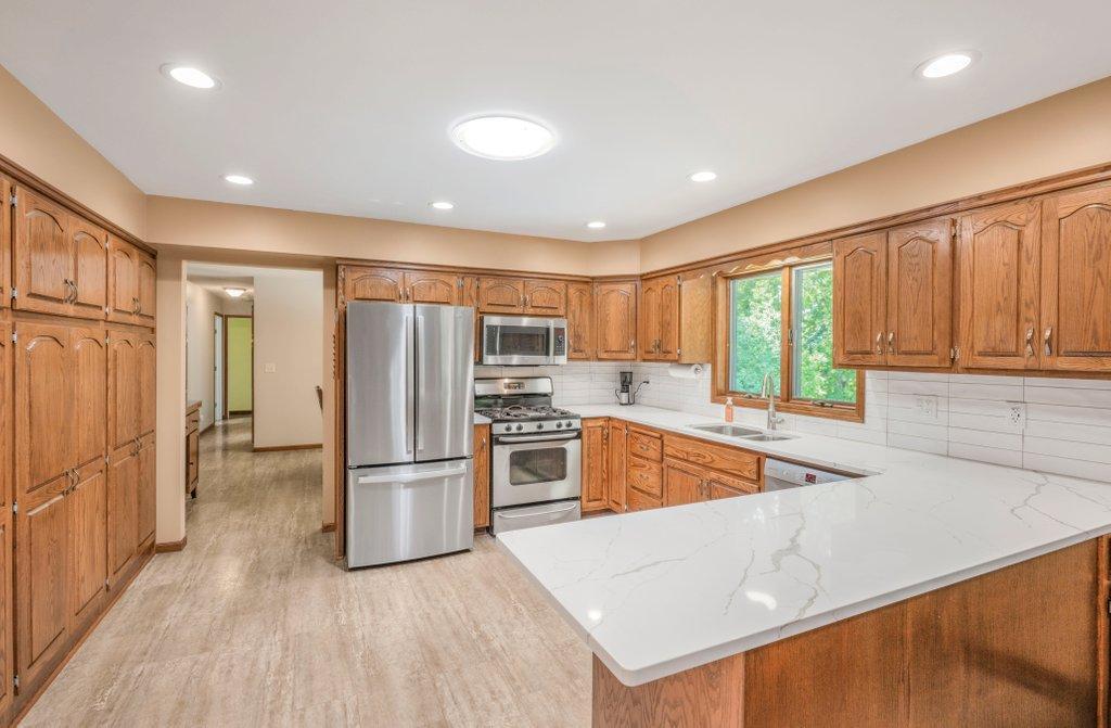 7261 Mill Road Centerville, MN 55038 - Photo 4 of 34
