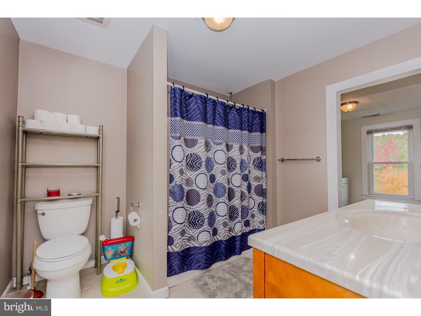 459 Chews Landing Road Sicklerville, NJ 08081 - Photo 7 of 25 Gallery Image 7