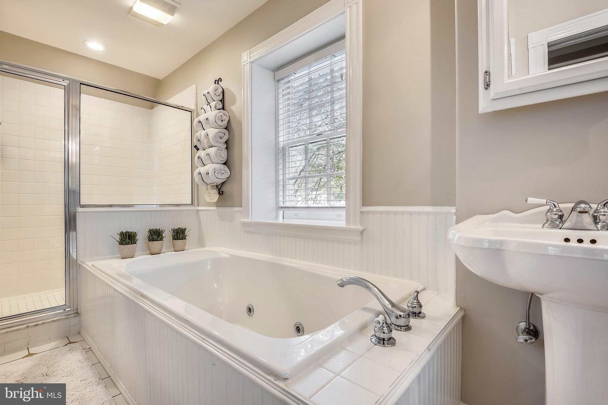 208 Tunbridge Road Baltimore, MD 21212 - Photo 19 of 32