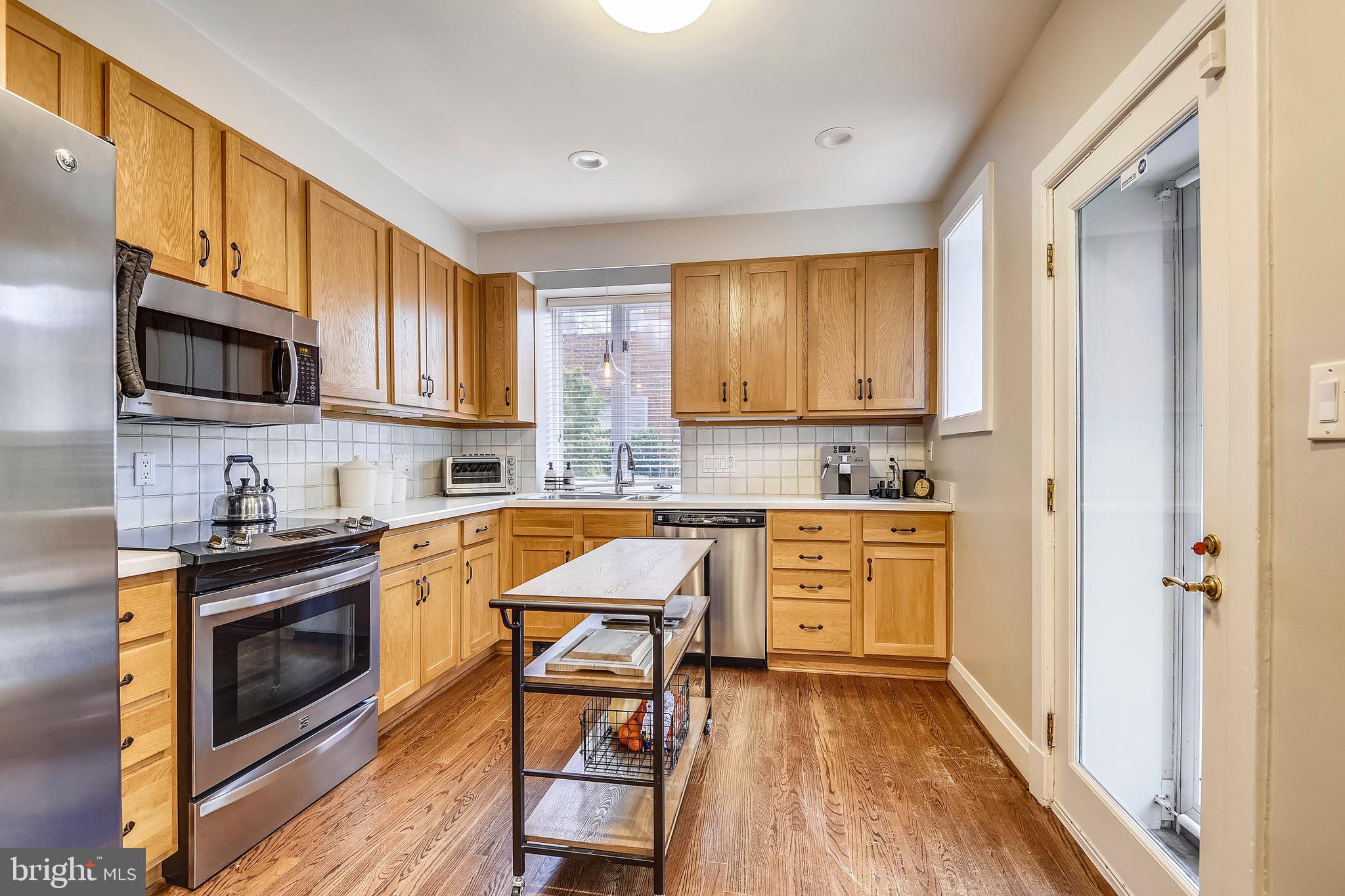 208 Tunbridge Road Baltimore, MD 21212 - Photo 7 of 32