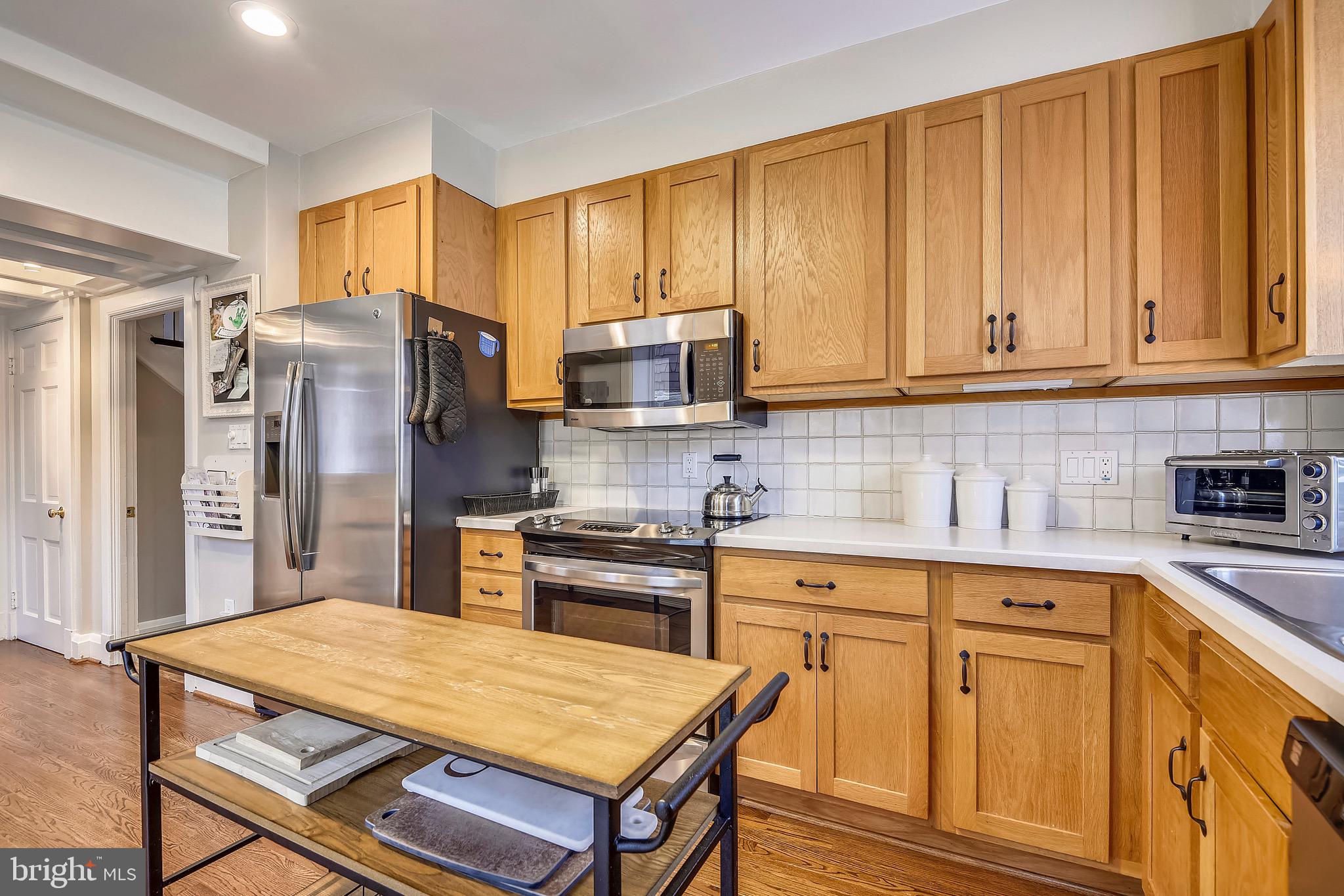 208 Tunbridge Road Baltimore, MD 21212 - Photo 9 of 32