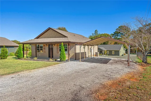 $1,575 | 300 Cottage Hl Court, Seneca, SC 29678