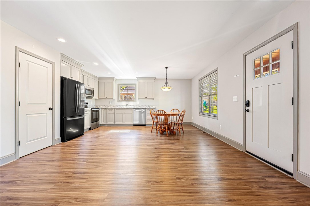 300 Cottage Hl Court Seneca, SC 29678 - Photo 7 of 25