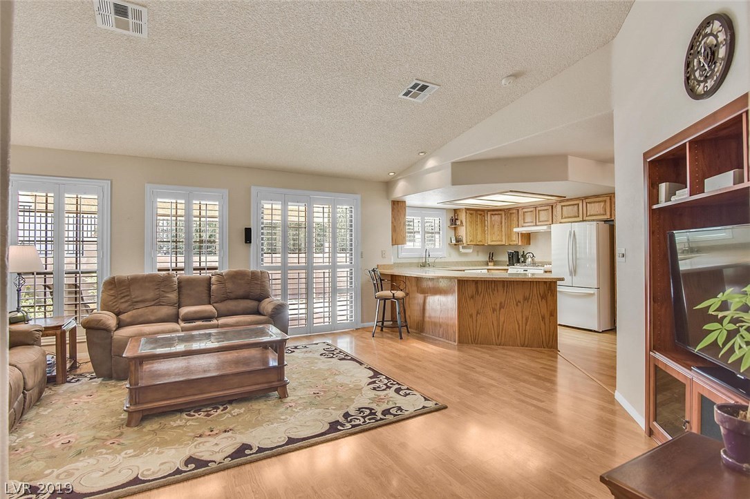 525 East Fairway Road Henderson, NV 89015 - Photo 7 of 15