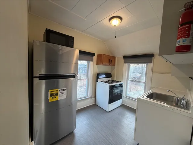 $995 | 1056 Walnut Street, Elmira, NY 14905