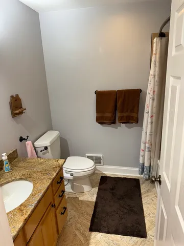 $649,900 | 6414 Kingsbridge Drive, Cary, IL 60013