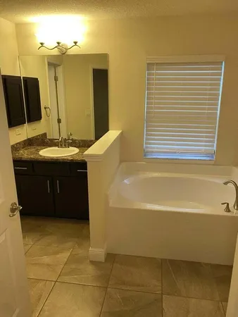 $2,900 | 5910 Northwest Java Court, Port St. Lucie, FL 34986
