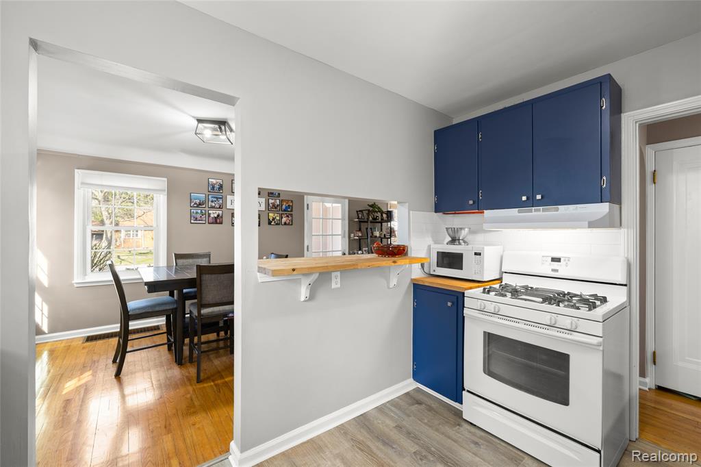 35541 Glenwood Road Wayne, MI 48184 - Photo 12 of 23