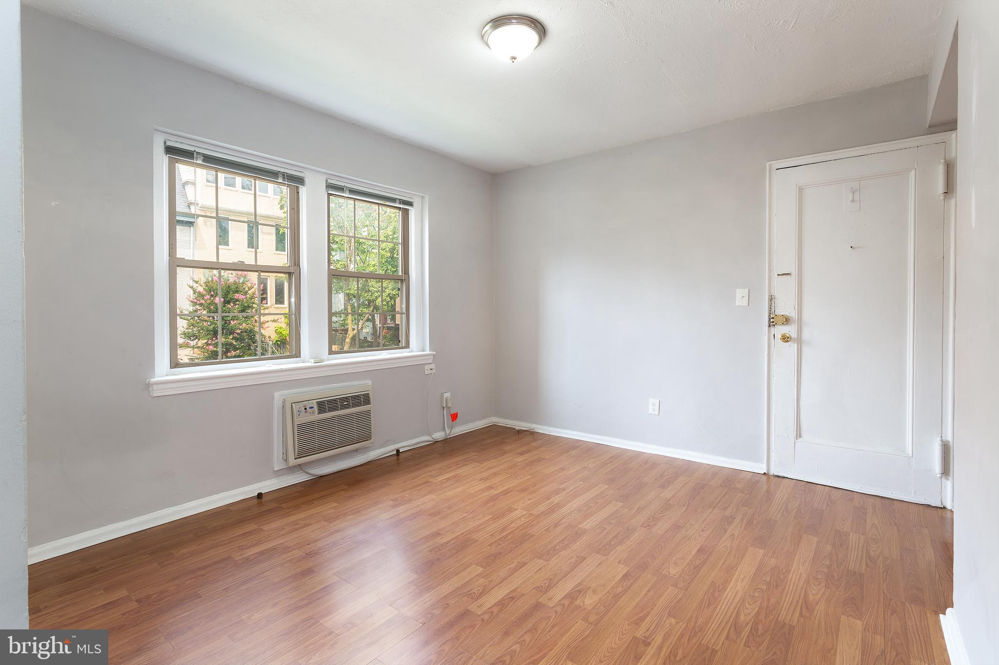 2415 Ontario Road Northwest, Unit 102 Washington, DC 20009 - Photo 19 of 27
