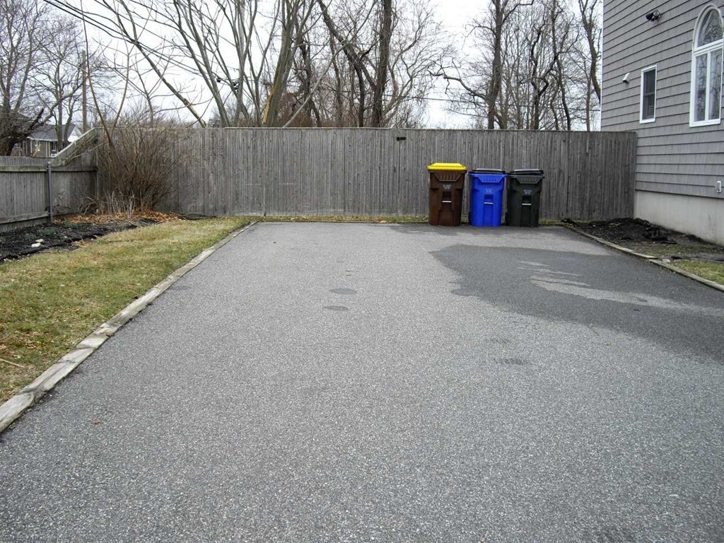 324 Henry Street Fall River, MA 02721 - Photo 26 of 28 Gallery Image 26