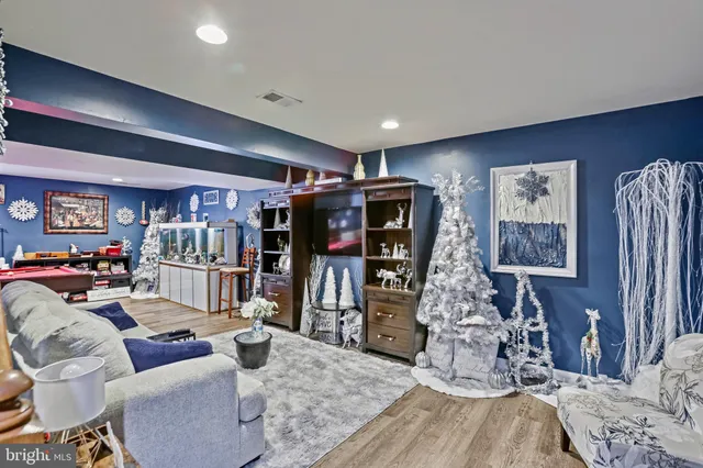 $750,000 | 9711 Falkirk Terrace, Hagerstown, MD 21740