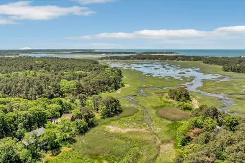 $539,000 | 200 Pilgrim Spring Road, Unit B, Wellfleet, MA 02667