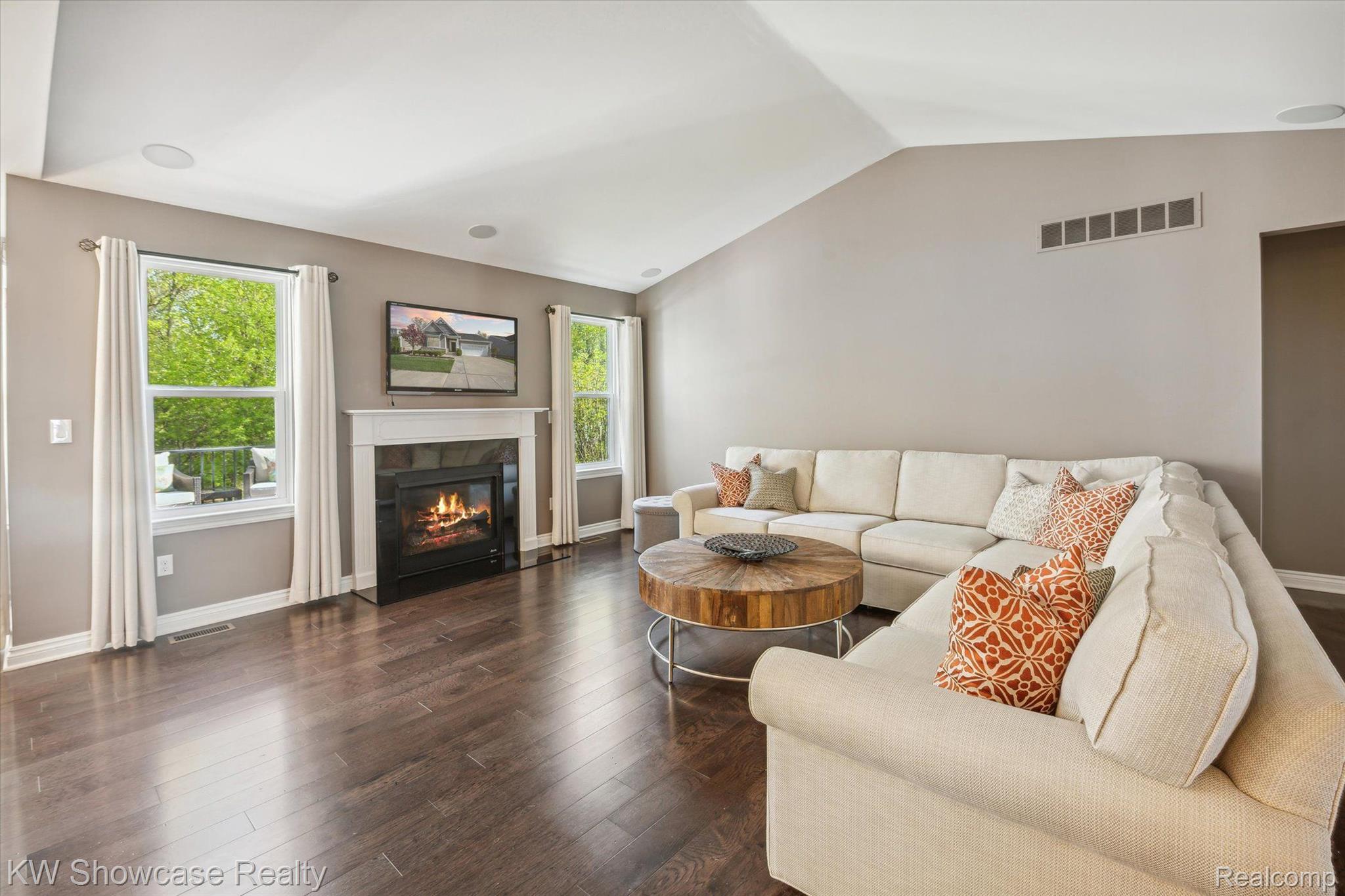 3160 Curtis Road Wixom, MI 48393 - Photo 16 of 44 Gallery Image 16