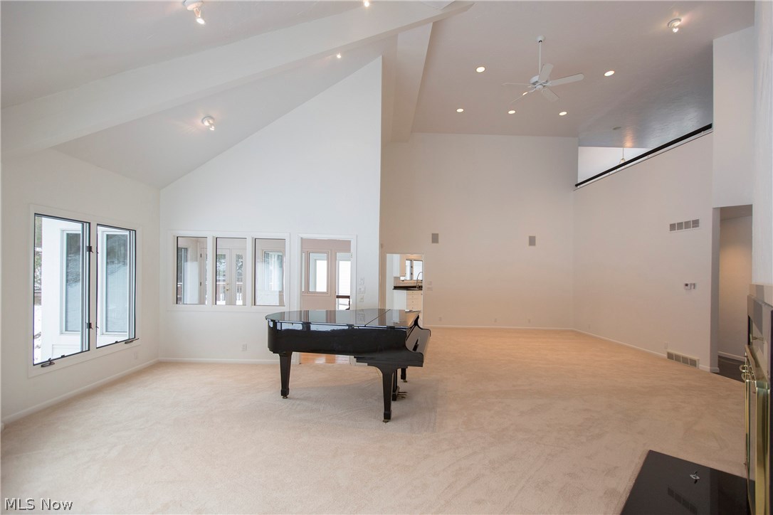 2768 Lander Road Cleveland, OH 44124 - Photo 12 of 35