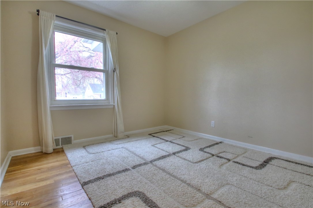 1383 Sunview Road Lyndhurst, OH 44124 - Photo 25 of 34
